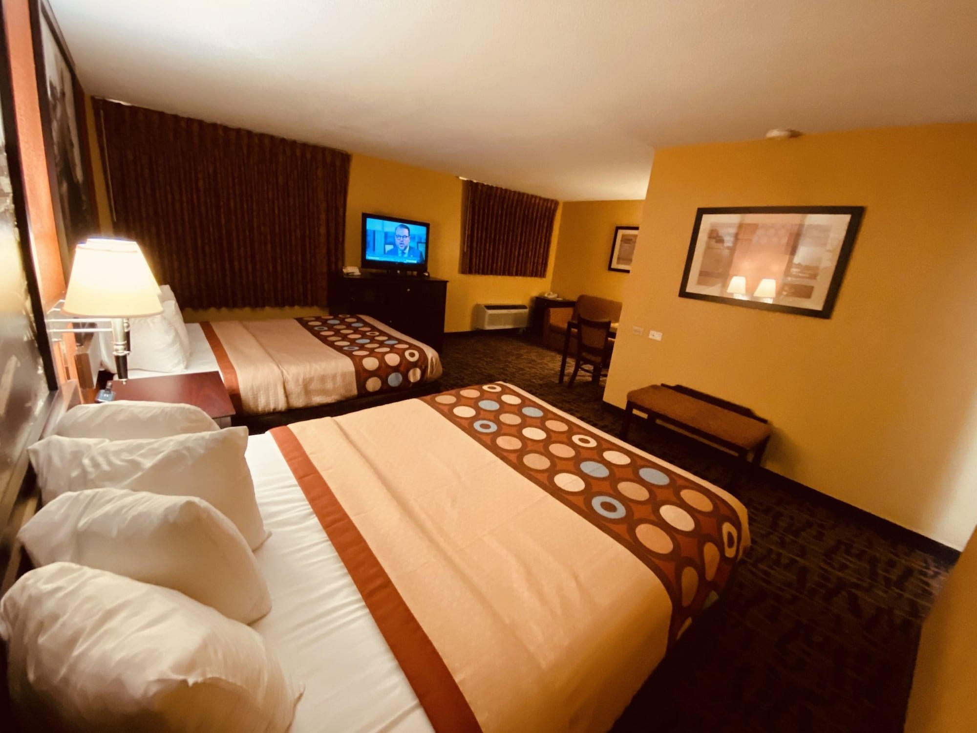 Super 8 By Wyndham Lawrence Ku Hotel Exterior photo